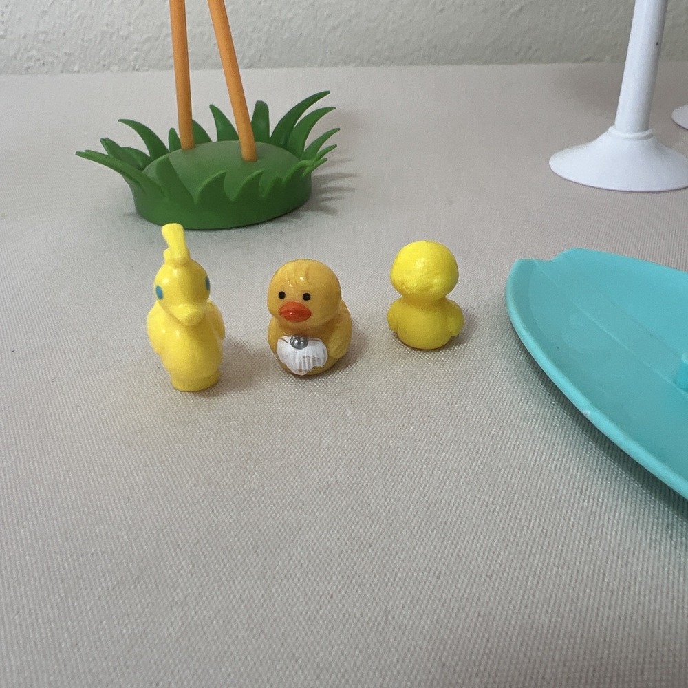 Mattel Barbie Dream Patio Table Diving Board Dolphins Flamingo w/ Pool - Picture 5 of 8